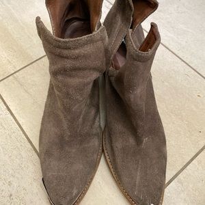 Jeffery Campbell booties side open